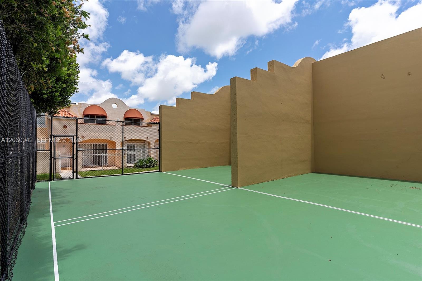 THE RIVIERA AT CORAL LAKE - Residential
