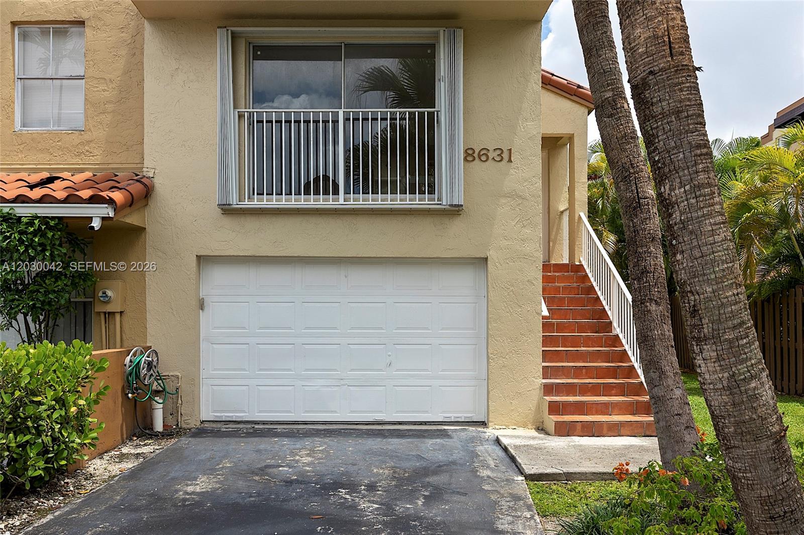 THE RIVIERA AT CORAL LAKE - Residential