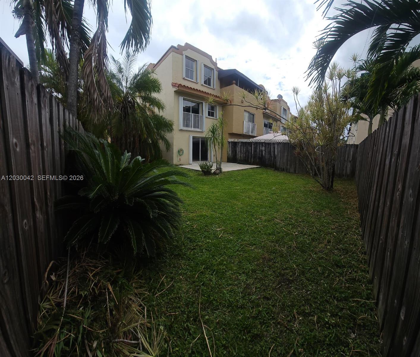 THE RIVIERA AT CORAL LAKE - Residential