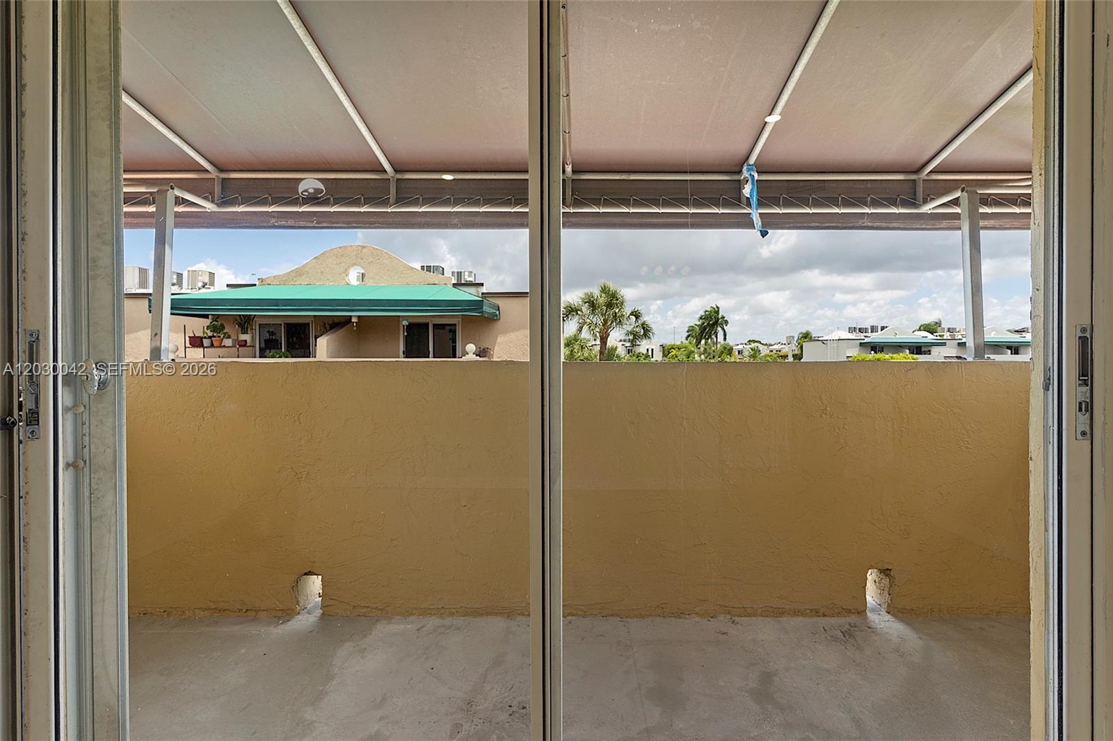 THE RIVIERA AT CORAL LAKE - Residential