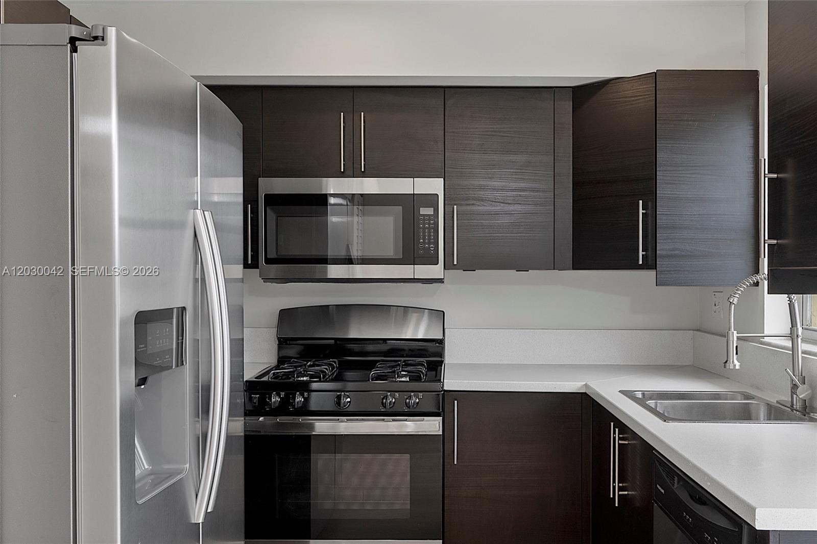 THE RIVIERA AT CORAL LAKE - Residential