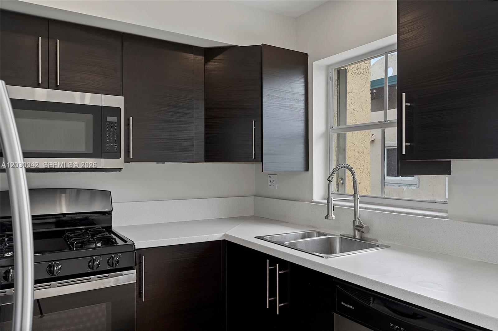 THE RIVIERA AT CORAL LAKE - Residential