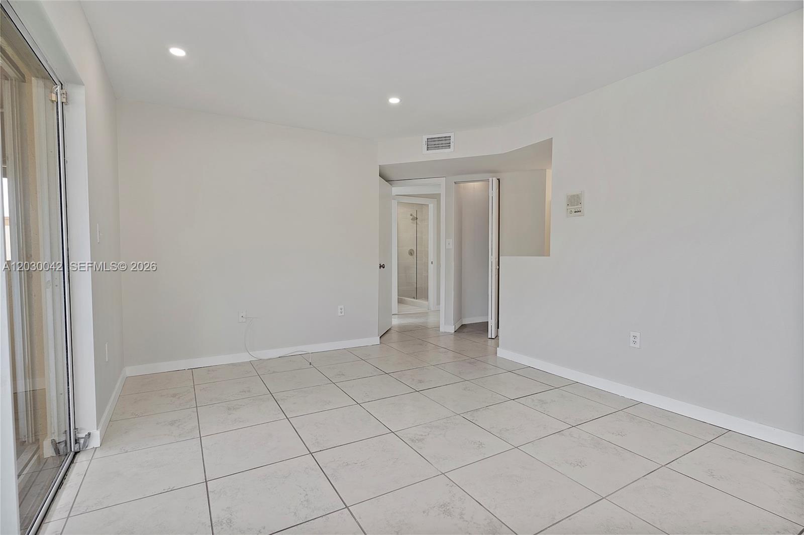 THE RIVIERA AT CORAL LAKE - Residential