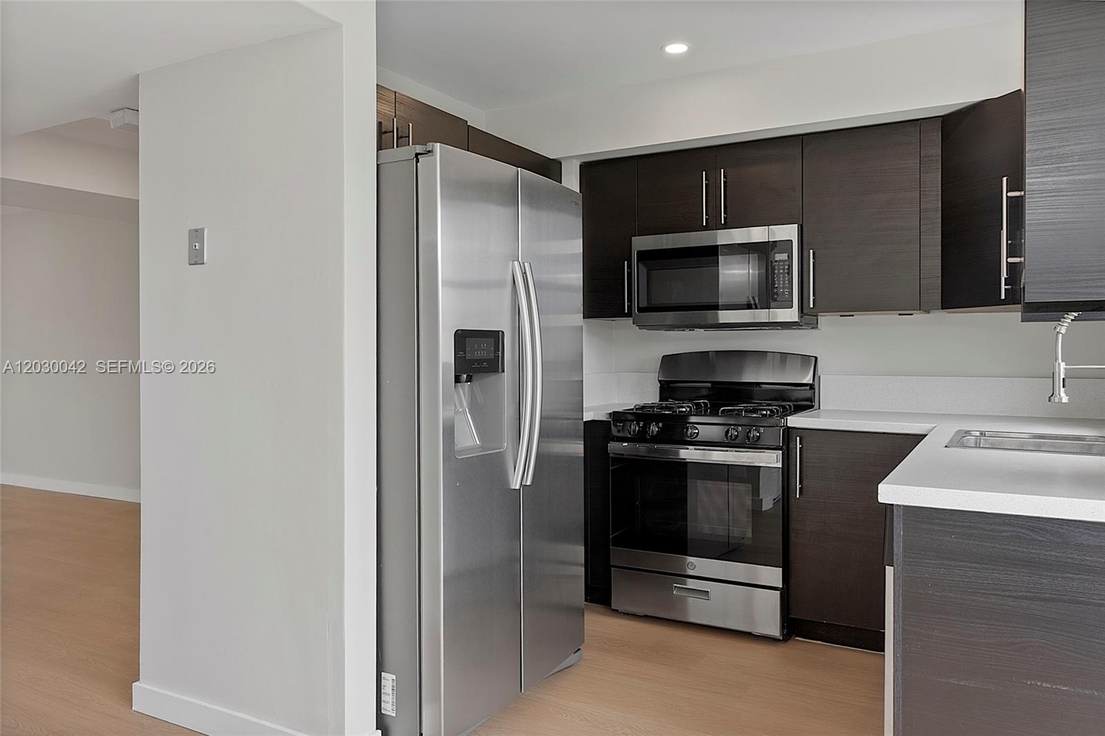 THE RIVIERA AT CORAL LAKE - Residential