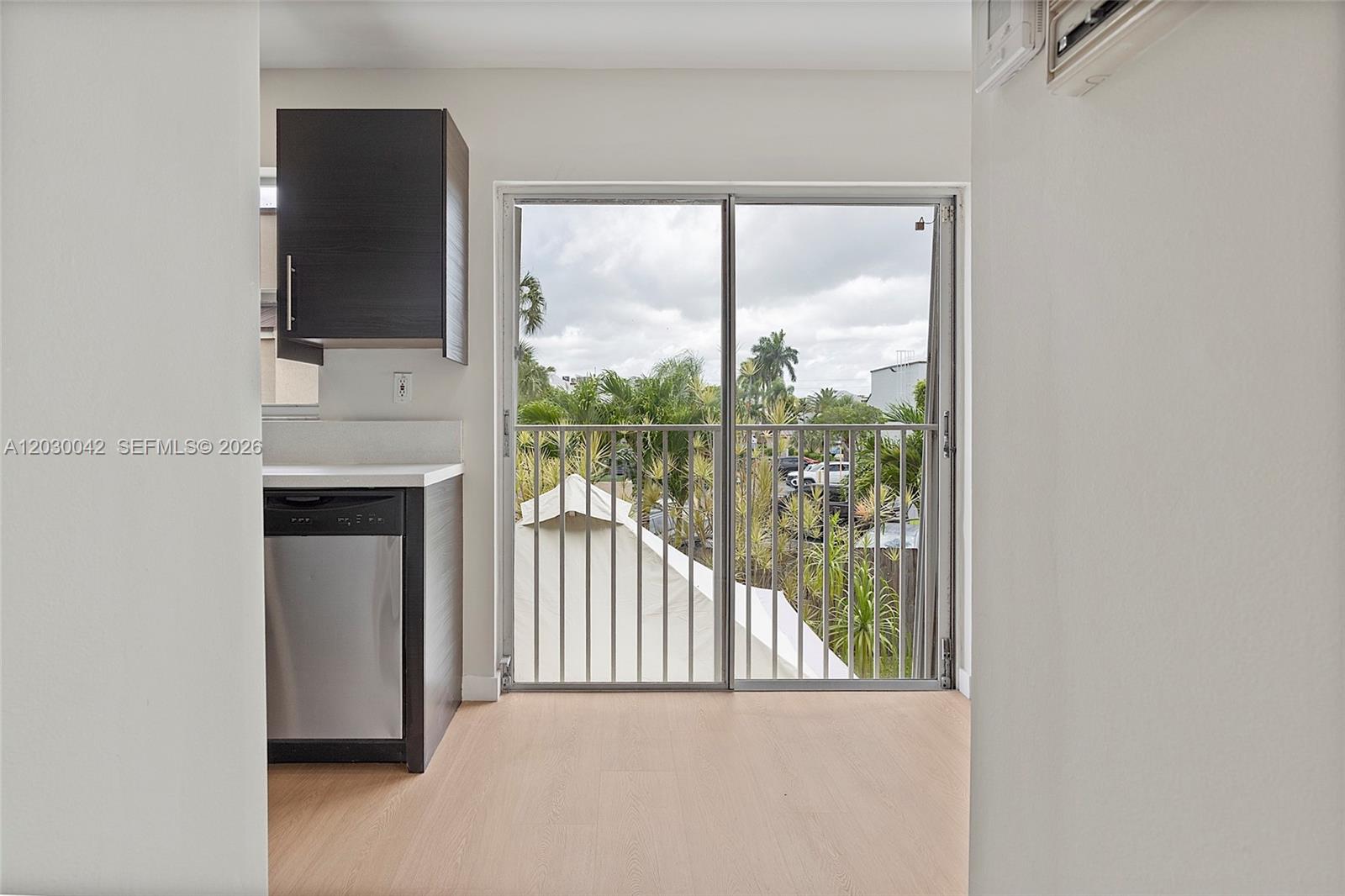 THE RIVIERA AT CORAL LAKE - Residential