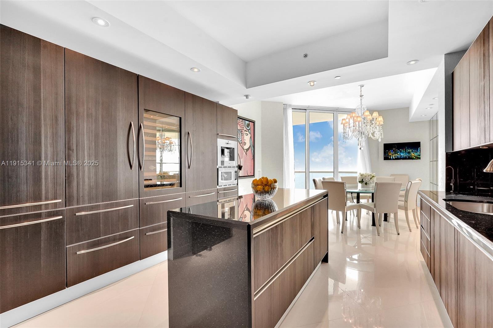 TURNBERRY OCEAN COLONY - Residential