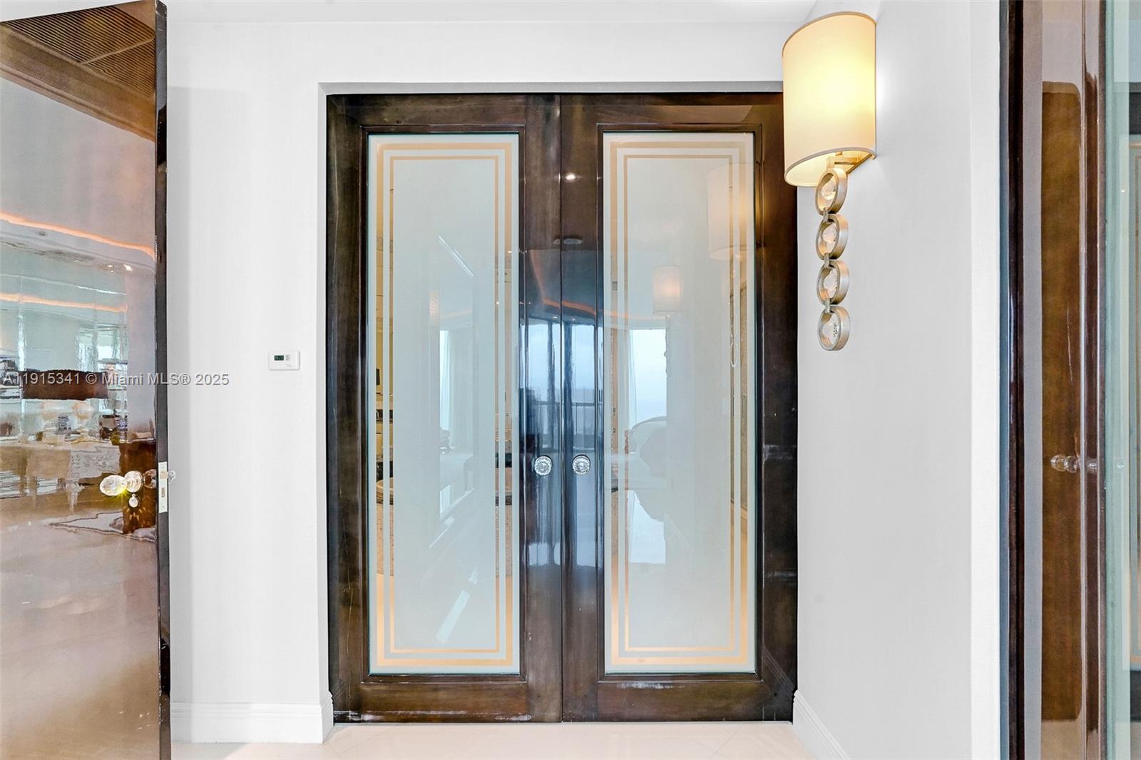 TURNBERRY OCEAN COLONY - Residential