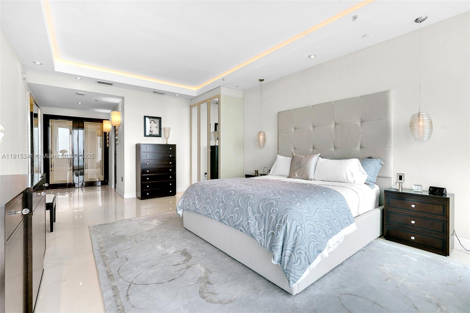 TURNBERRY OCEAN COLONY - Residential