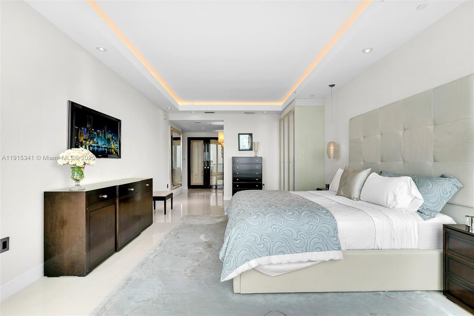 TURNBERRY OCEAN COLONY - Residential