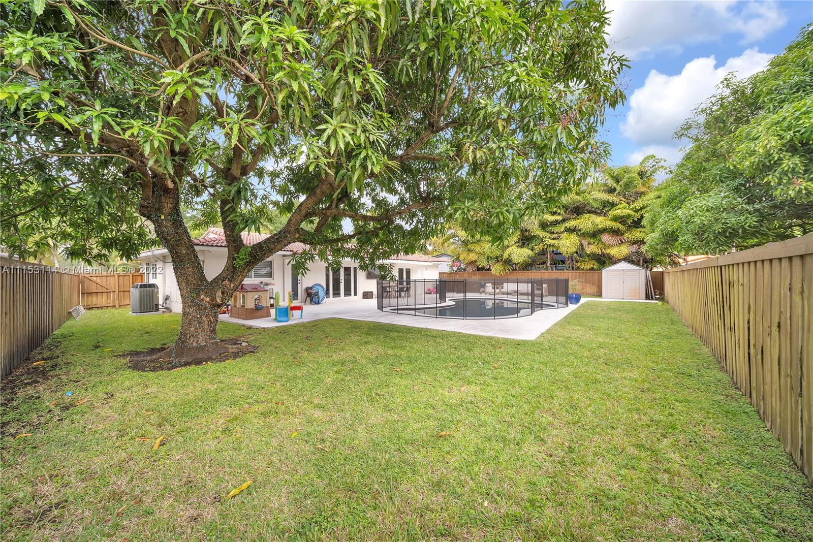 MIAMI LAKES SEC 4 - Residential
