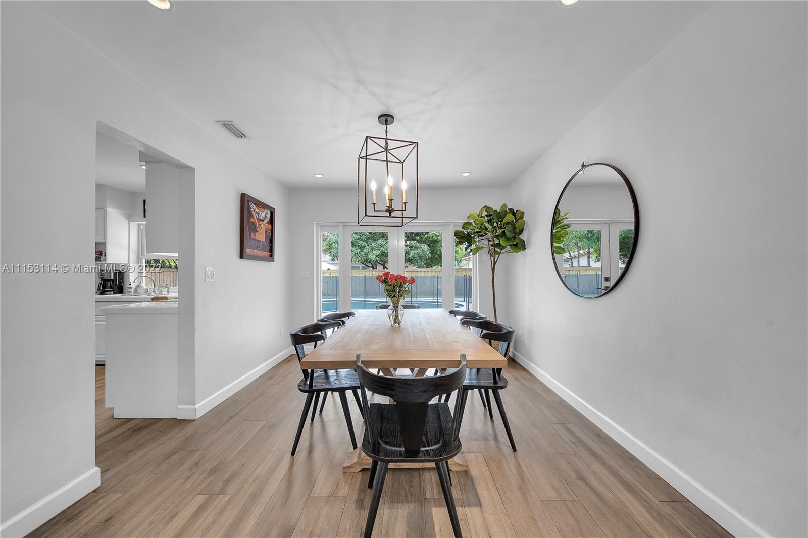 MIAMI LAKES SEC 4 - Residential