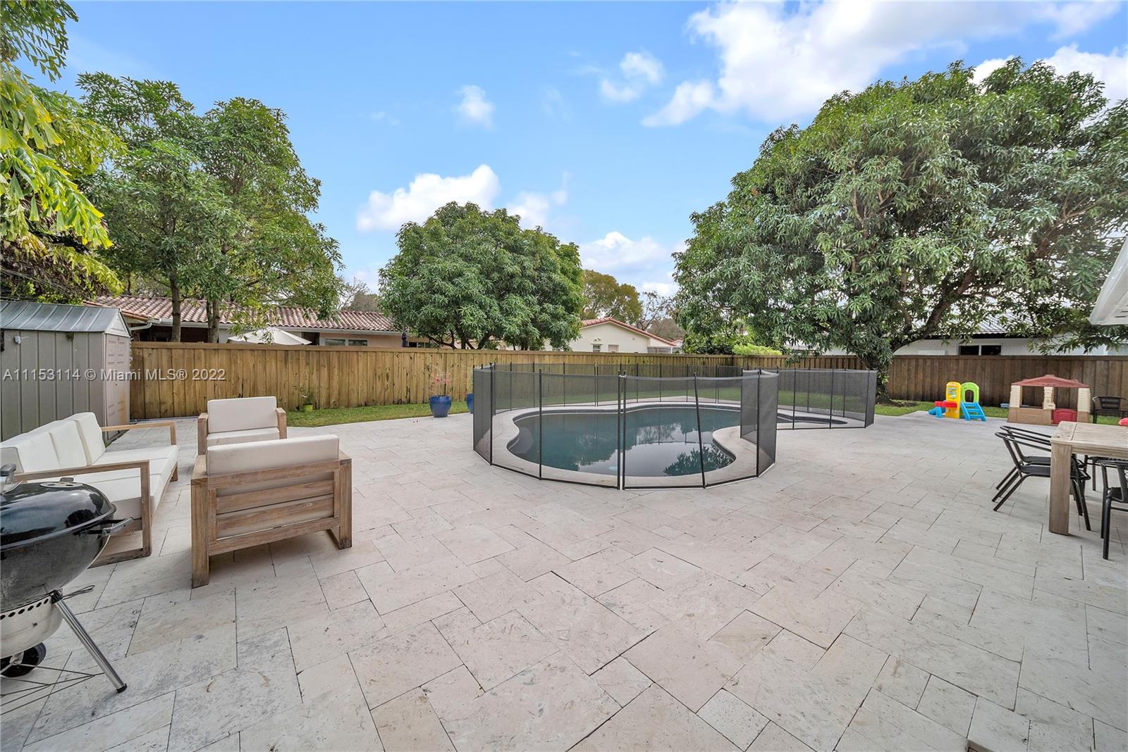 MIAMI LAKES SEC 4 - Residential