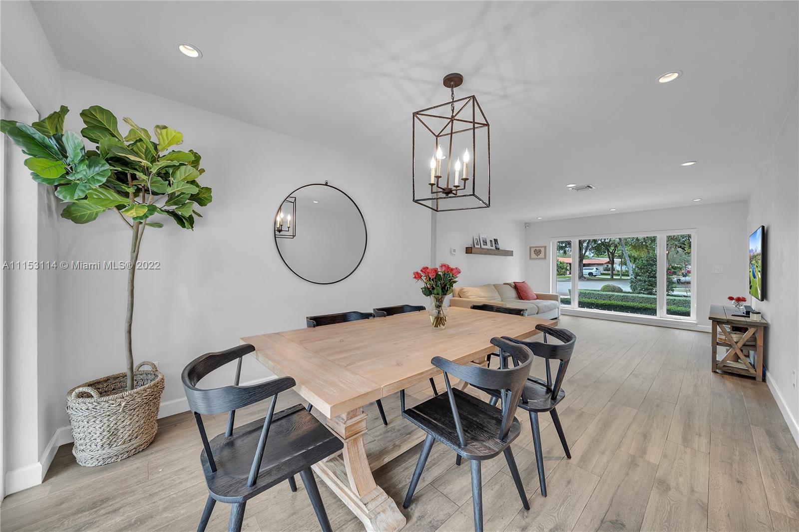 MIAMI LAKES SEC 4 - Residential