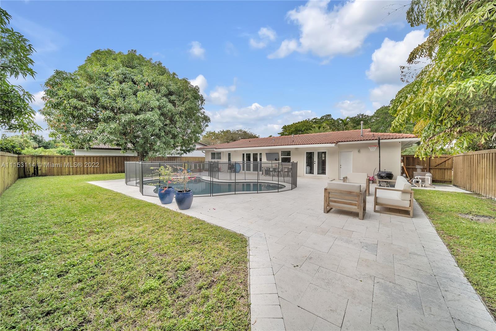 MIAMI LAKES SEC 4 - Residential