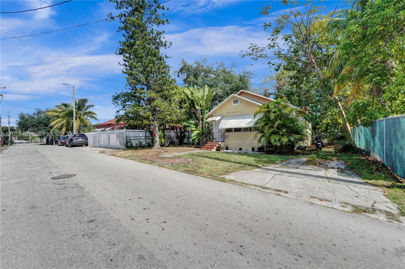 DIXIE HIGHWAY TRACK - Residential