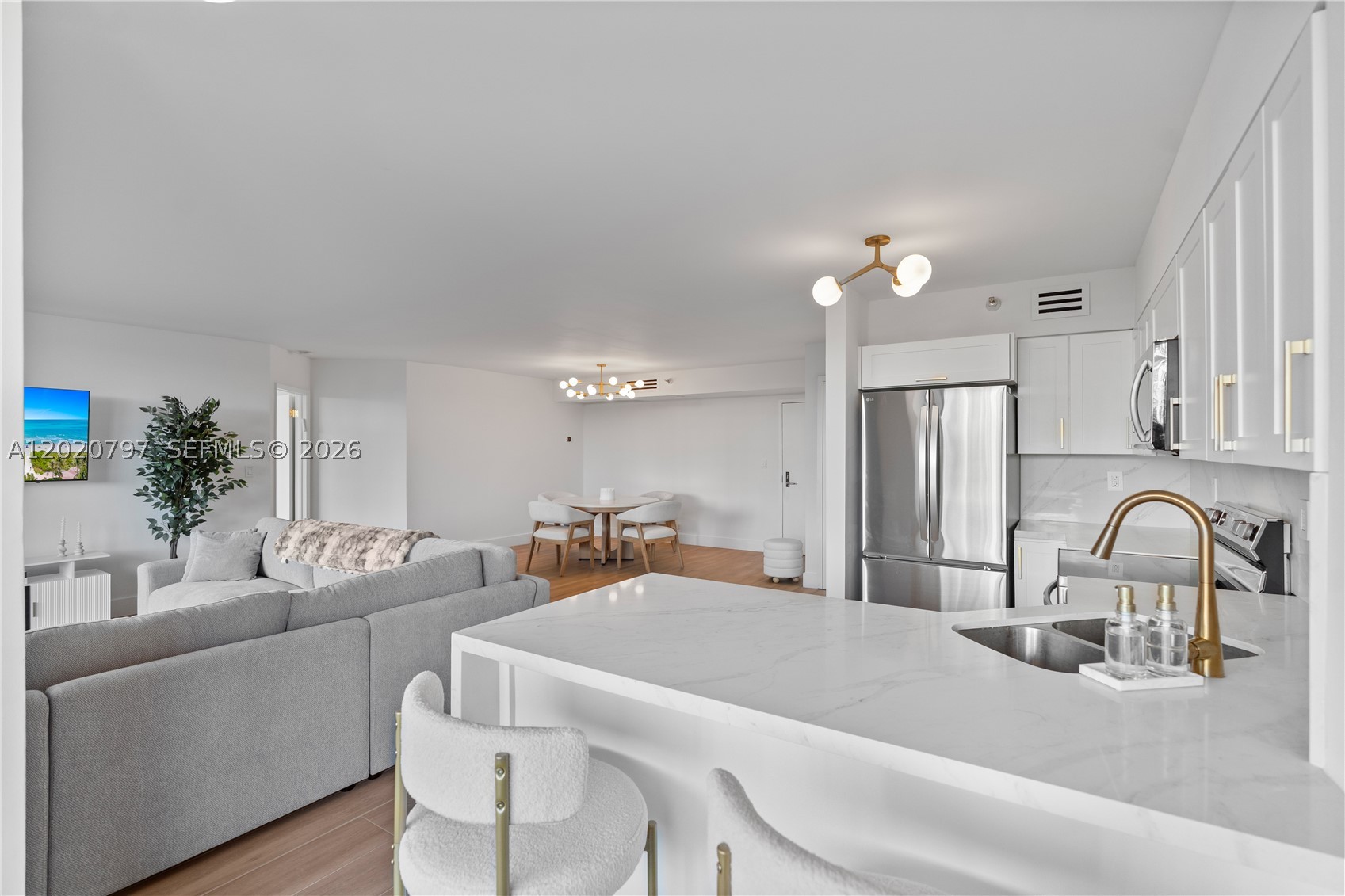 MYSTIC POINTE CONDO NO TH - Residential