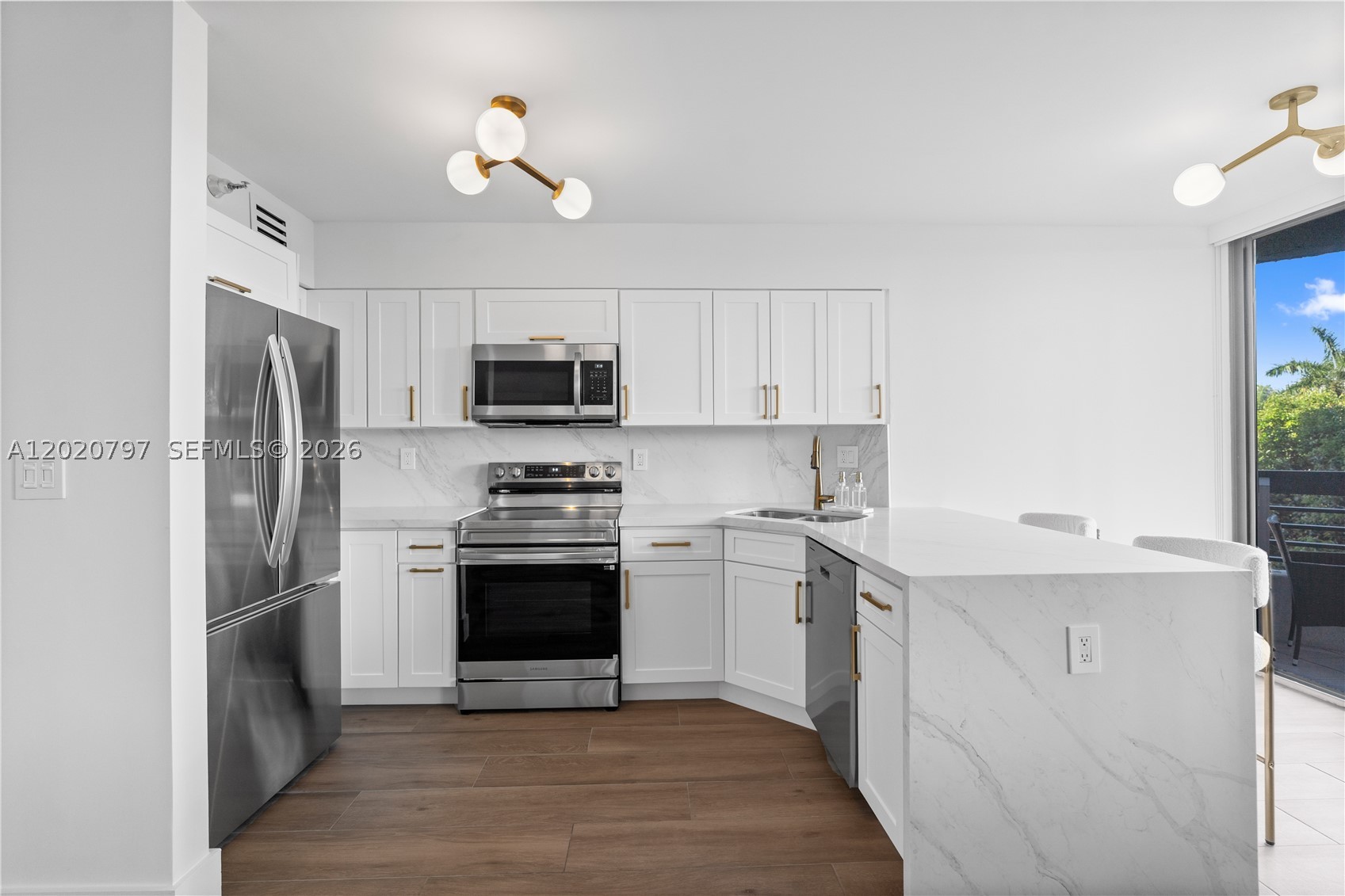 MYSTIC POINTE CONDO NO TH - Residential