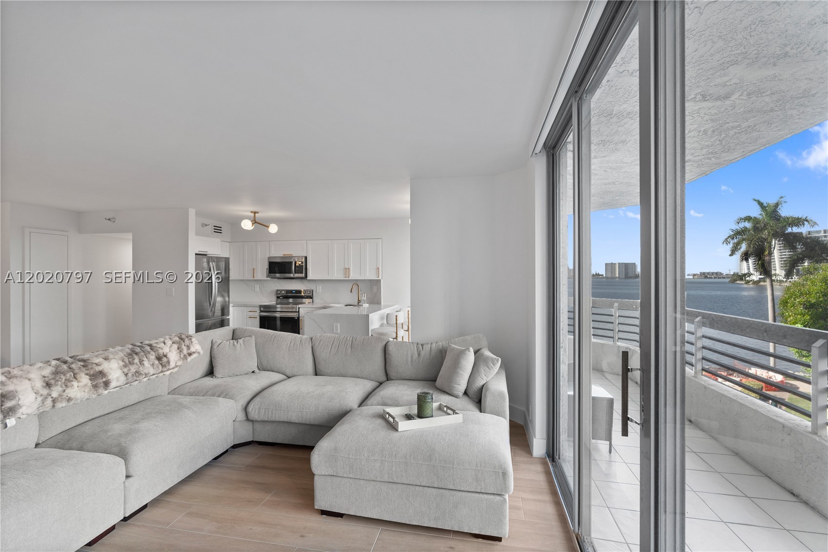 MYSTIC POINTE CONDO NO TH - Residential