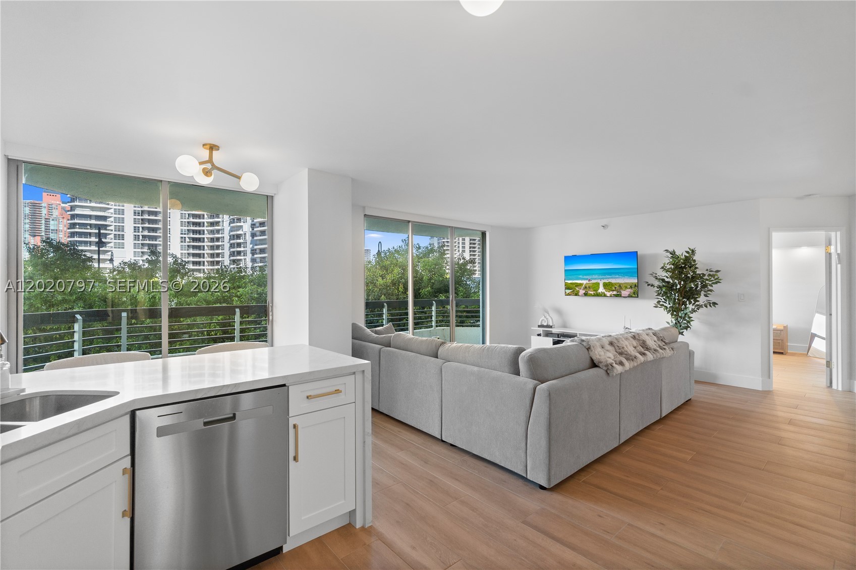MYSTIC POINTE CONDO NO TH - Residential