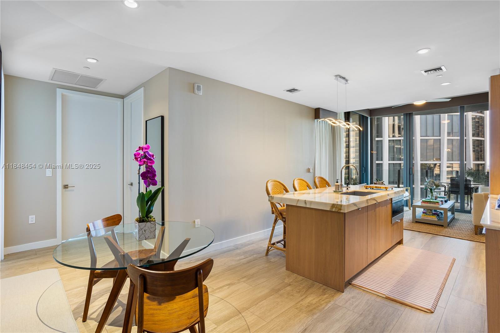 CLUB RESIDENCES AT PARK G - Residential Lease