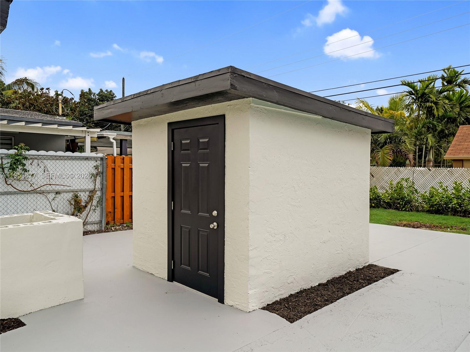 HERITAGE HOMES - Residential