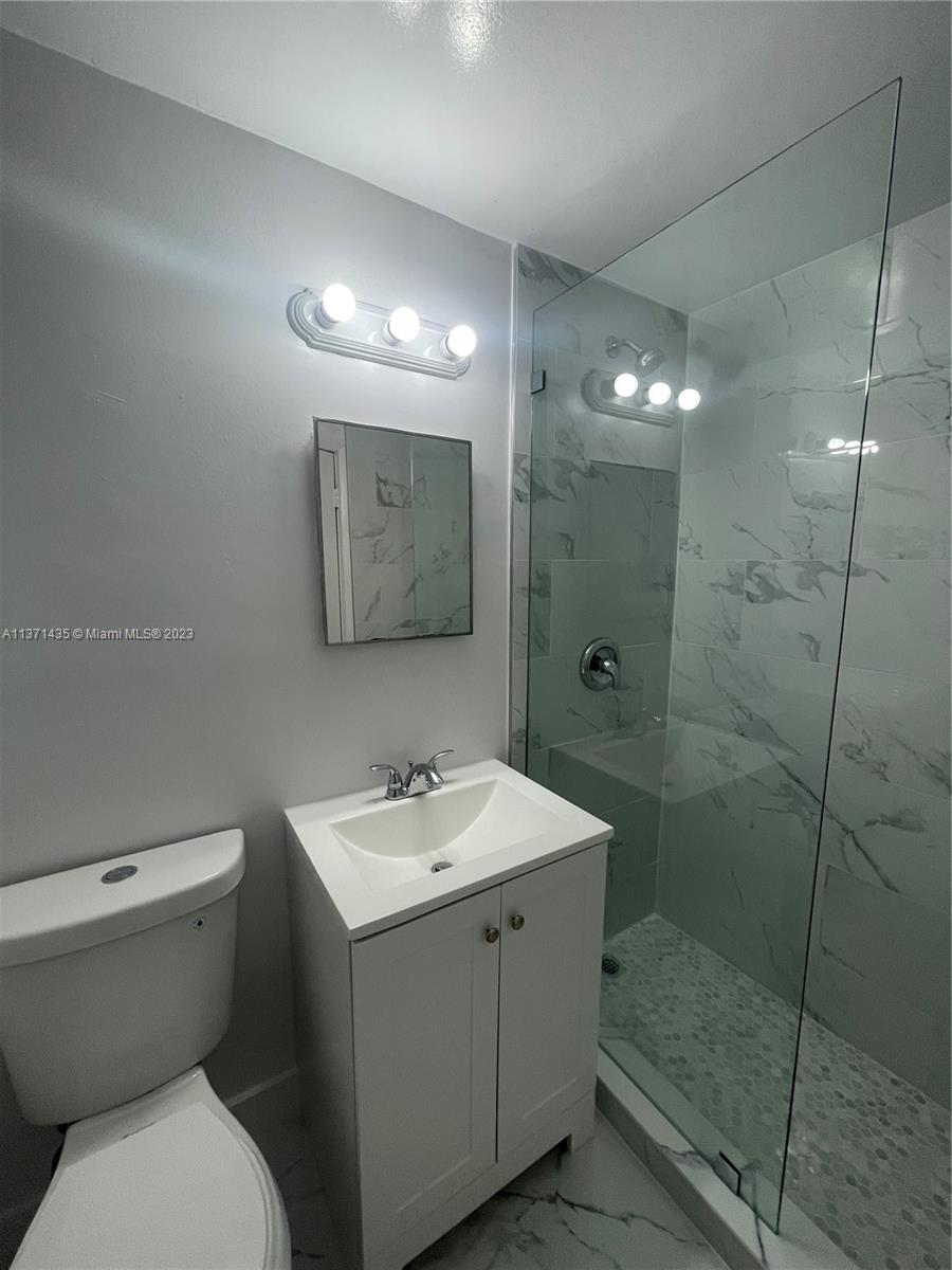 BAYSHORE PLAZA UNIT NO 2 - Residential Lease