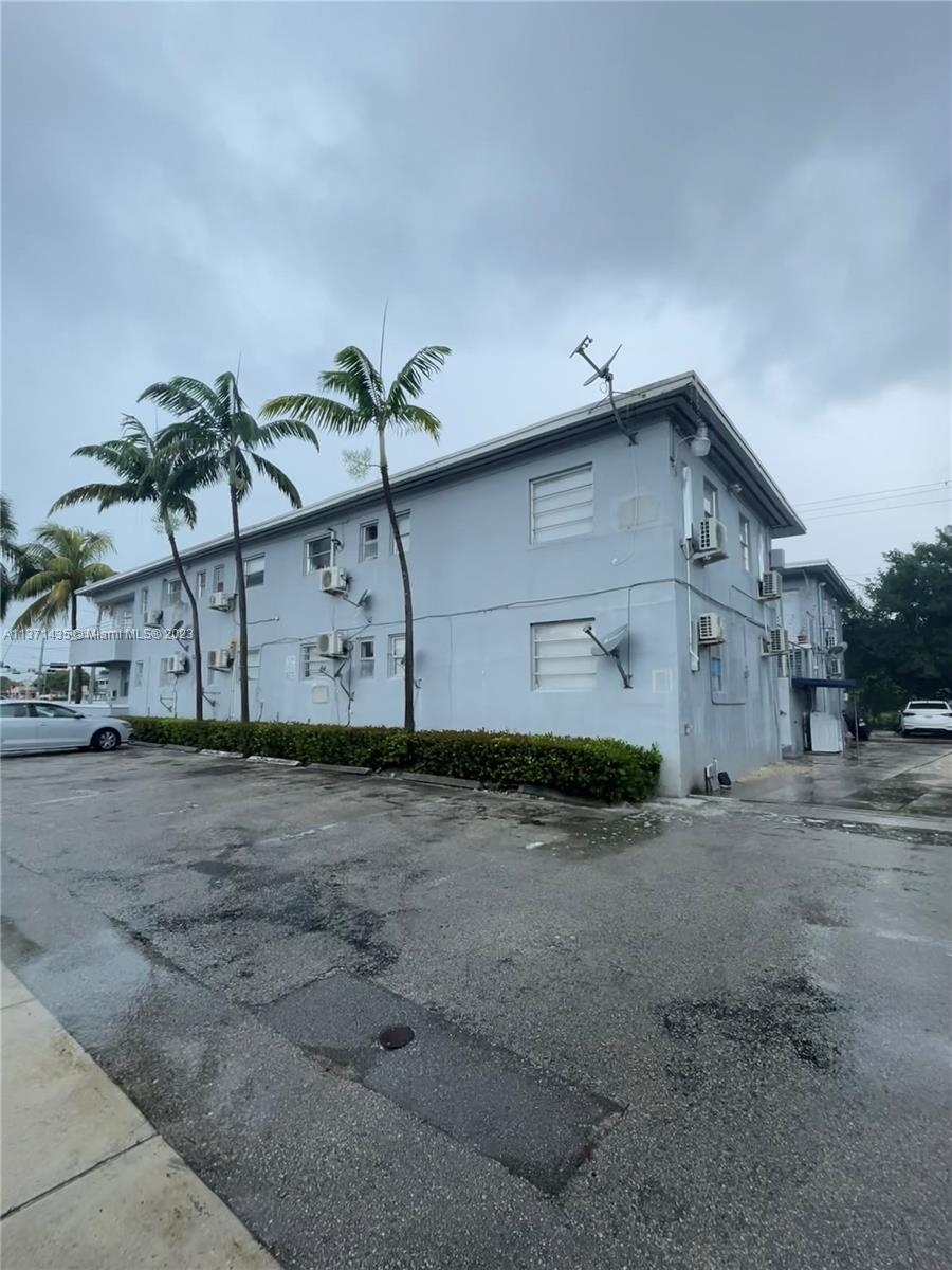BAYSHORE PLAZA UNIT NO 2 - Residential Lease