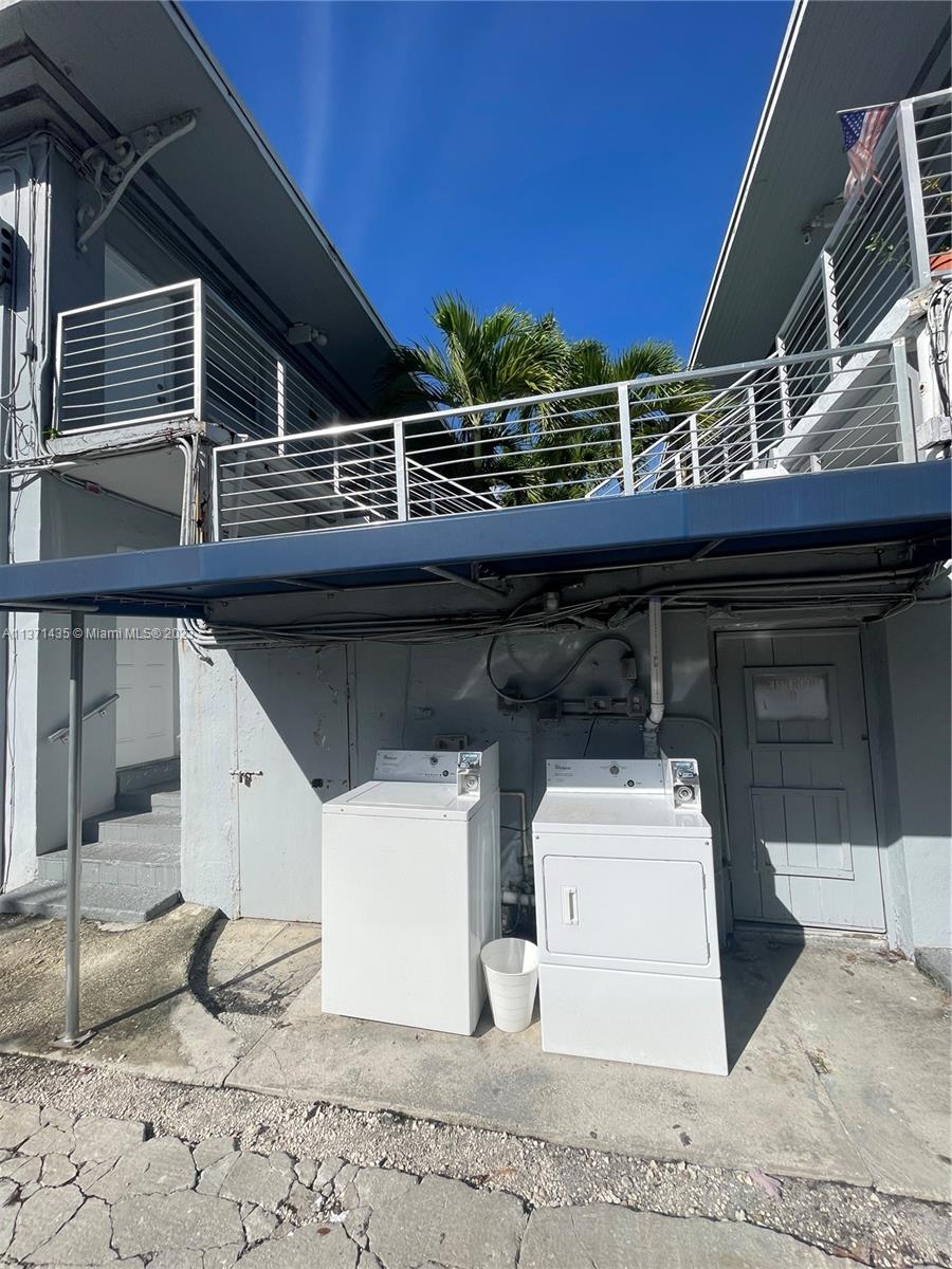 BAYSHORE PLAZA UNIT NO 2 - Residential Lease