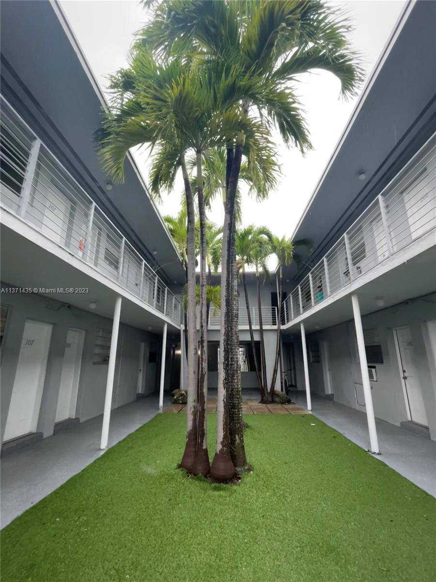 BAYSHORE PLAZA UNIT NO 2 - Residential Lease