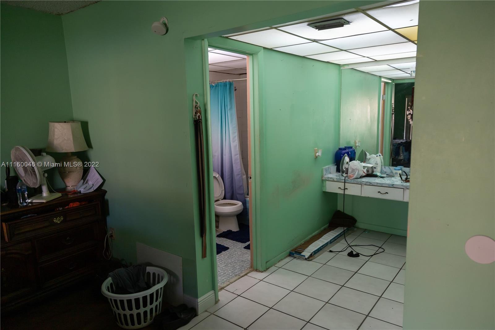 KENDALL HEIGHTS CONDO - Residential