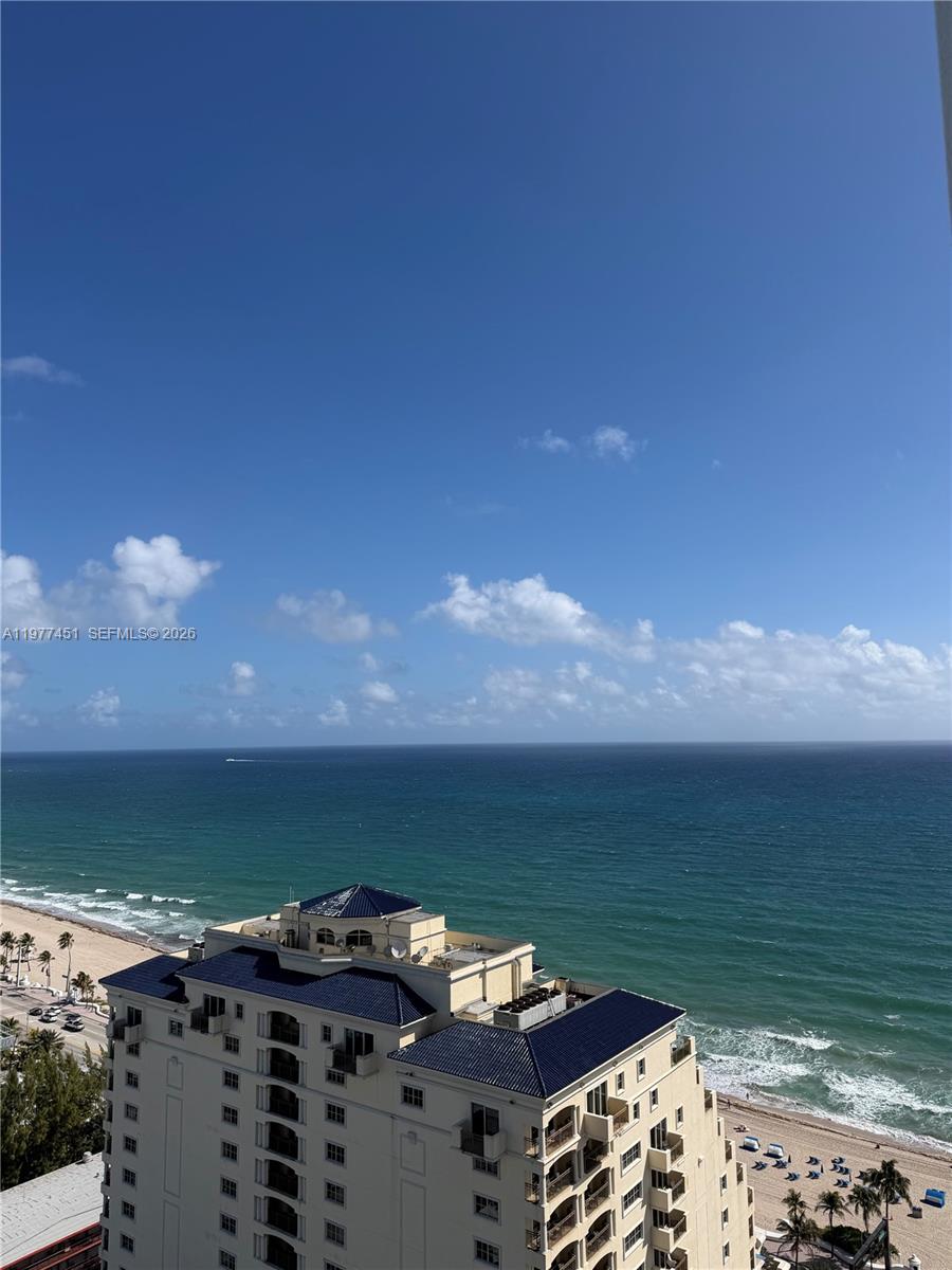 551 FLB CONDOMINIUM RESID - Residential