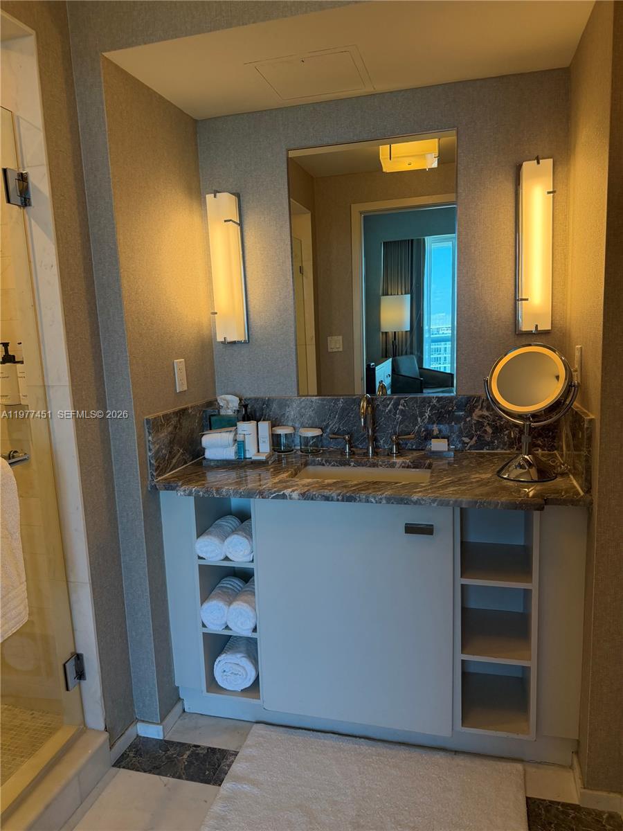 551 FLB CONDOMINIUM RESID - Residential