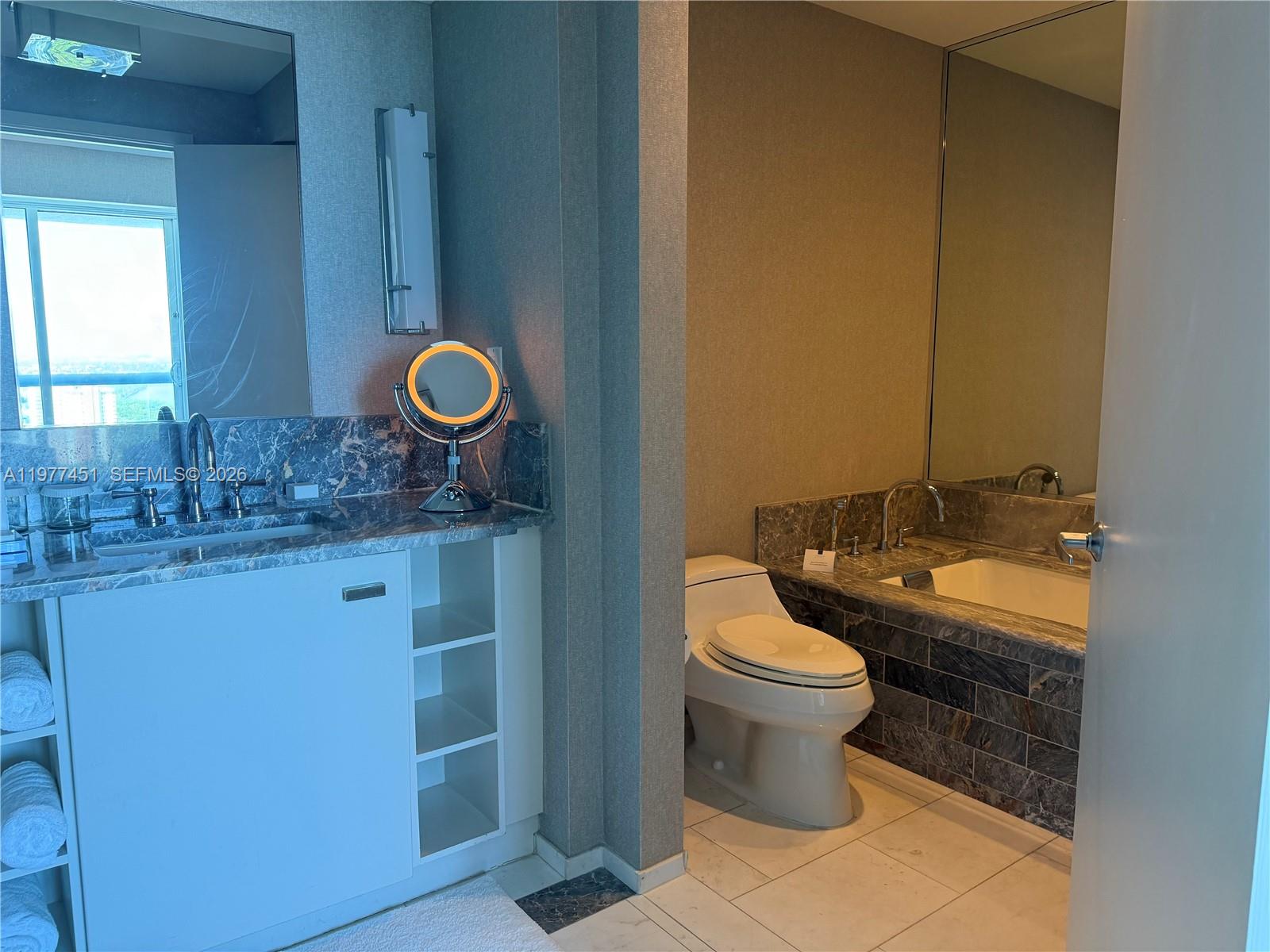 551 FLB CONDOMINIUM RESID - Residential