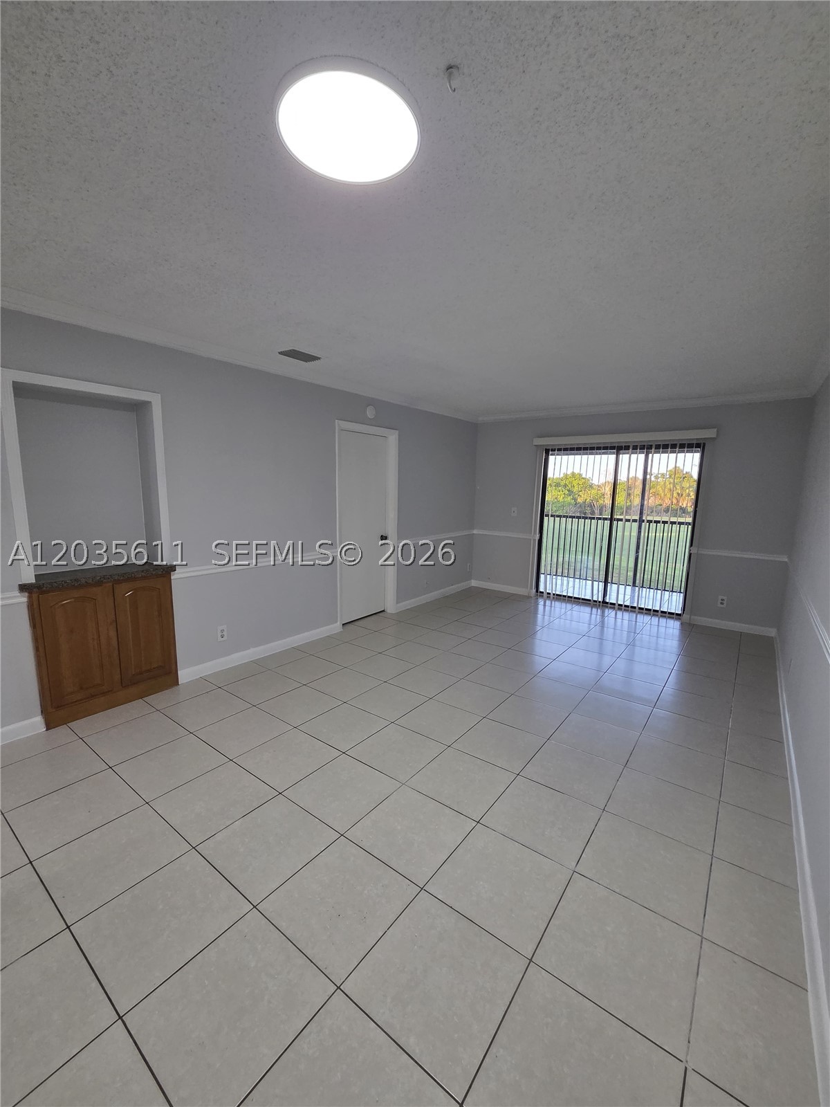 ORIOLE GOLF & TENNIS CLUB - Residential Lease