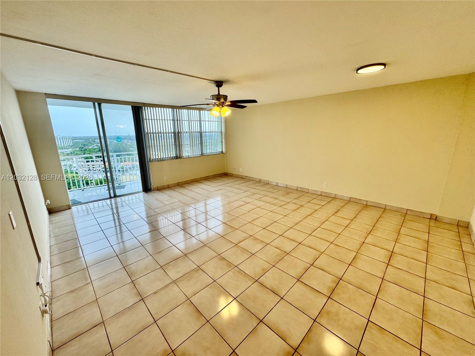 BAYVIEW TOWERS - Residential