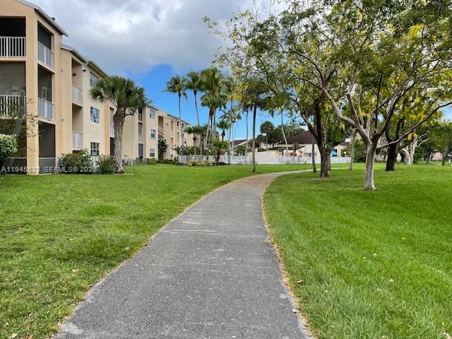 HAMMOCKS TRAILS CONDO - Residential
