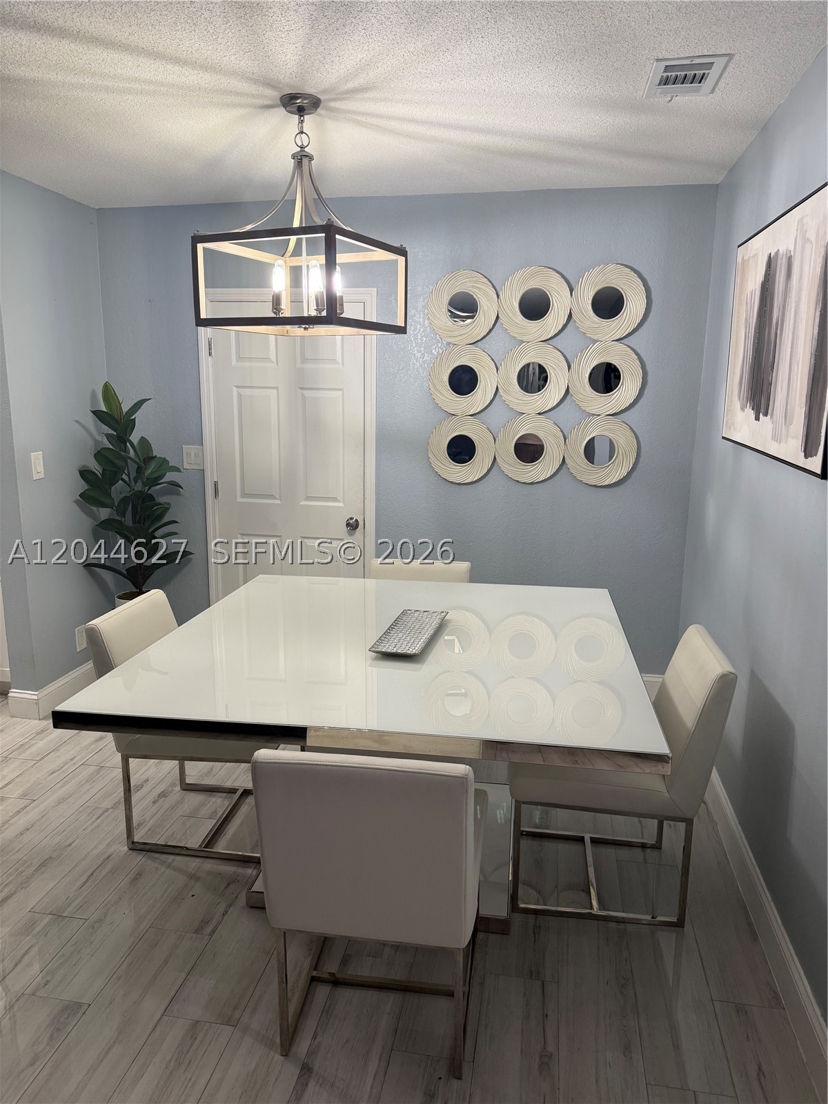 OAKLAND HILLS 2 SEC - Residential