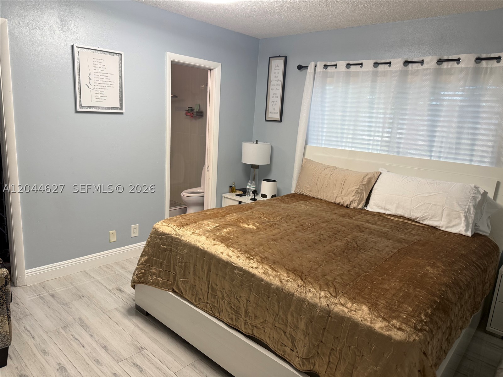 OAKLAND HILLS 2 SEC - Residential