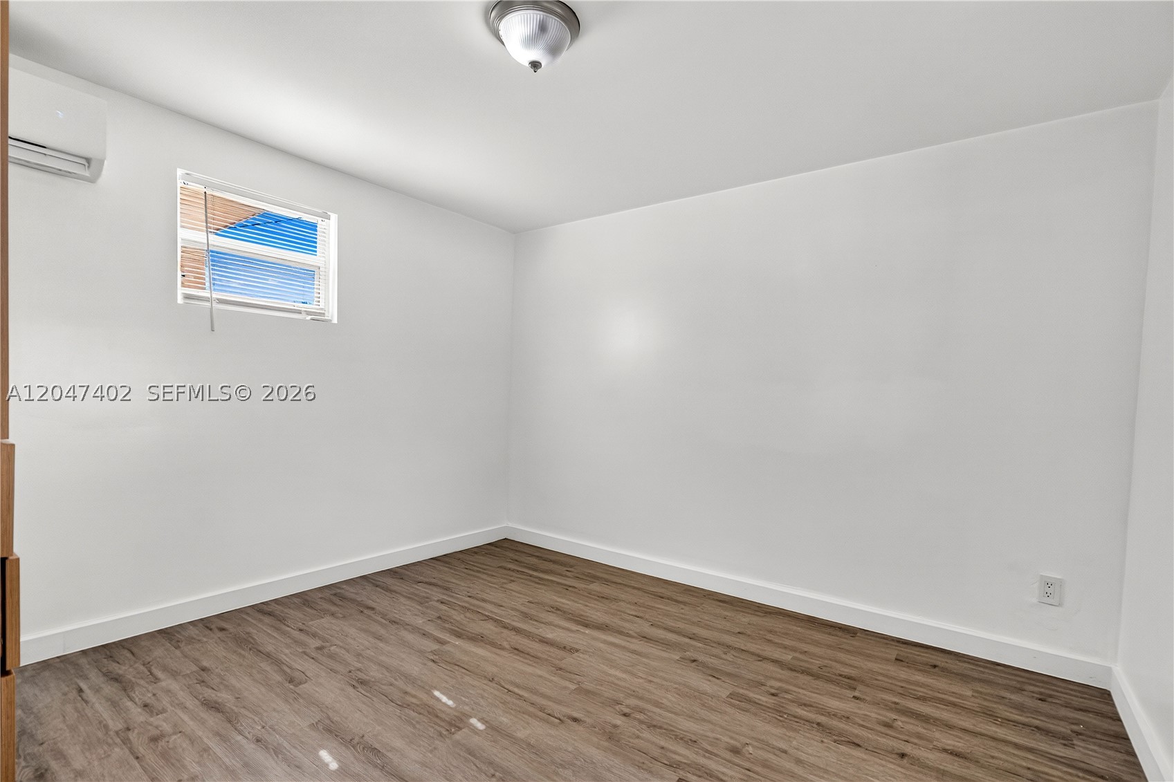 HOLLYWOOD BEACH GARDENS - Residential Lease