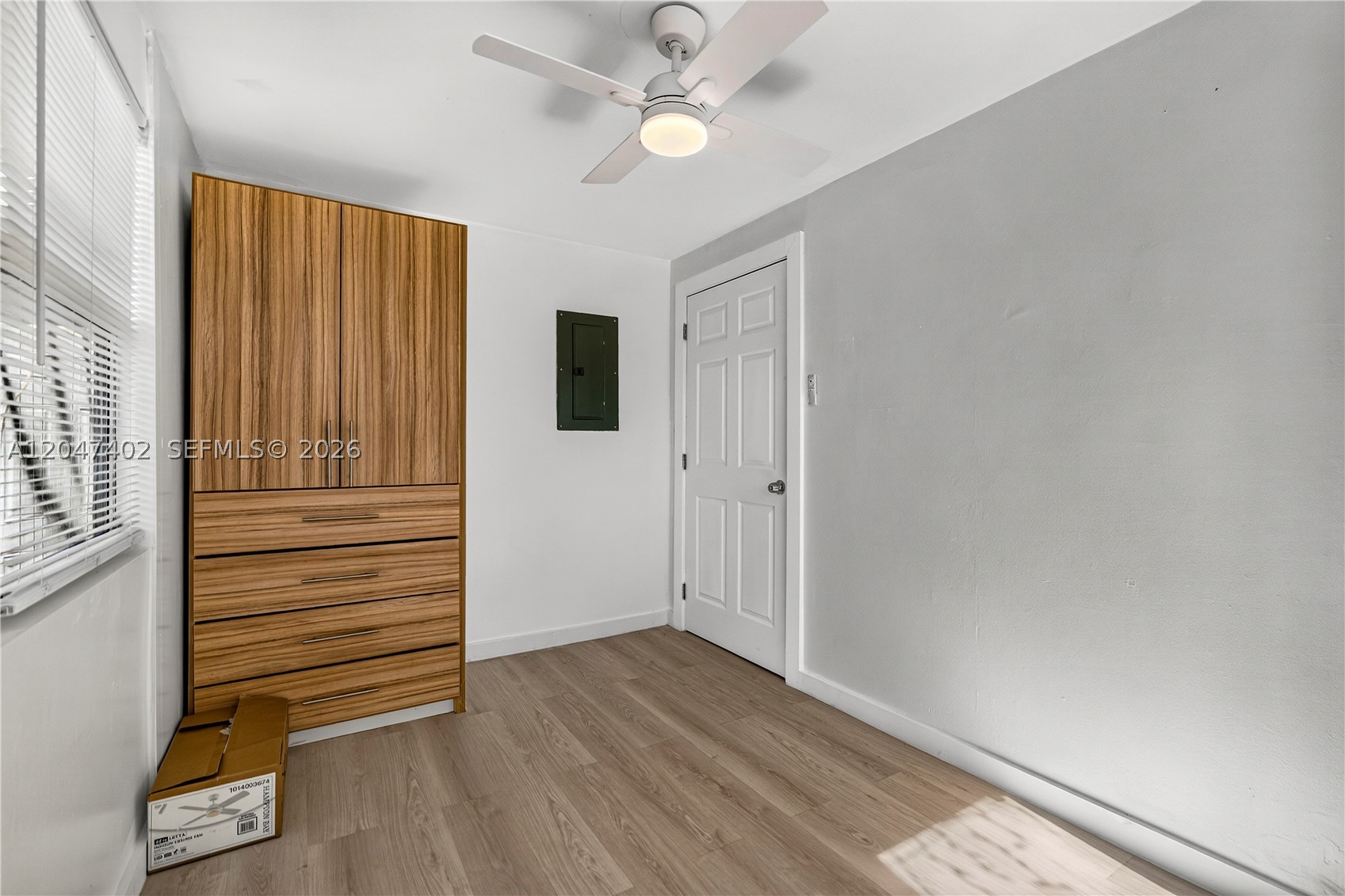 HOLLYWOOD BEACH GARDENS - Residential Lease