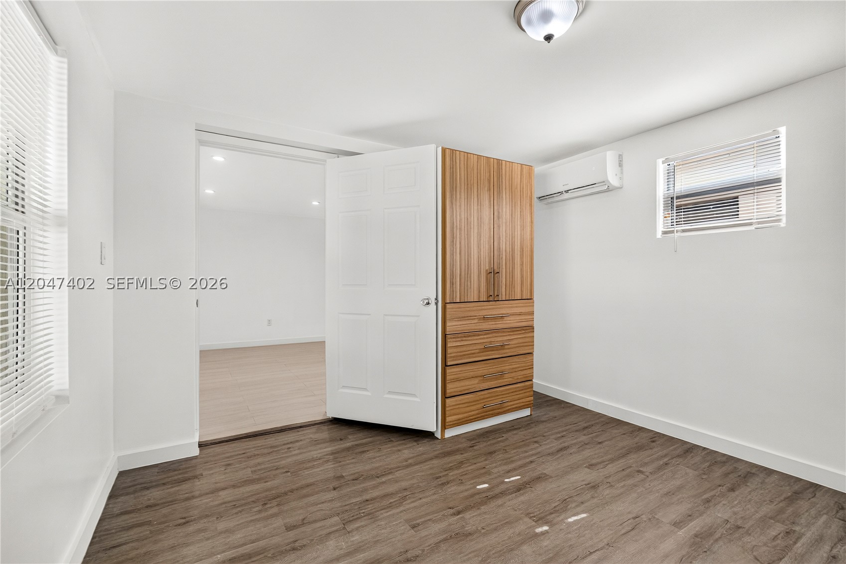 HOLLYWOOD BEACH GARDENS - Residential Lease