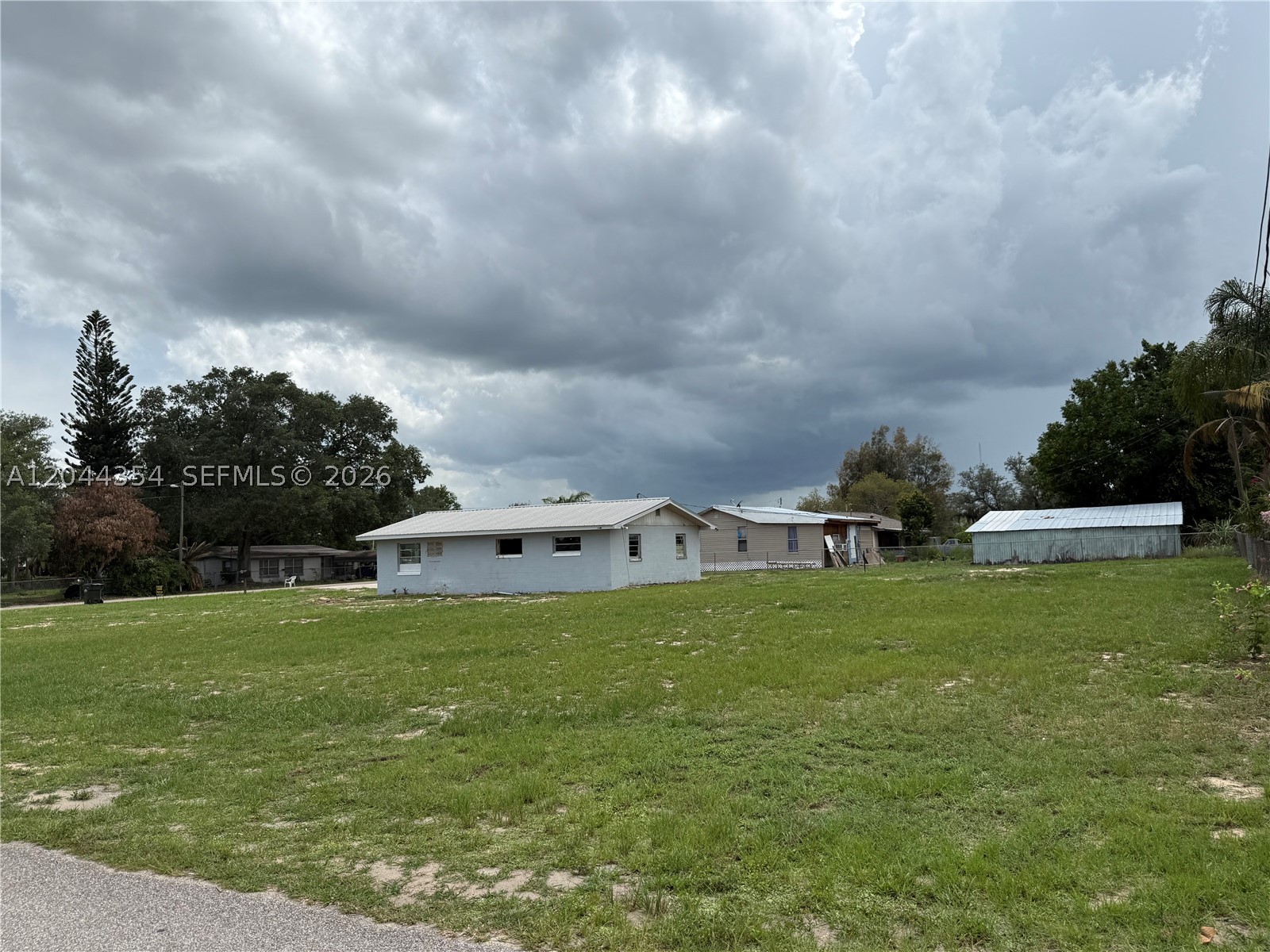 HOFFMANS GROVE - Residential