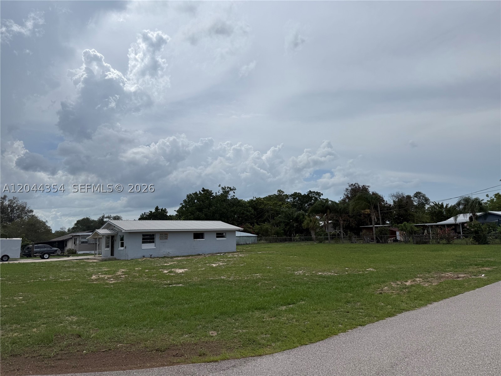 HOFFMANS GROVE - Residential