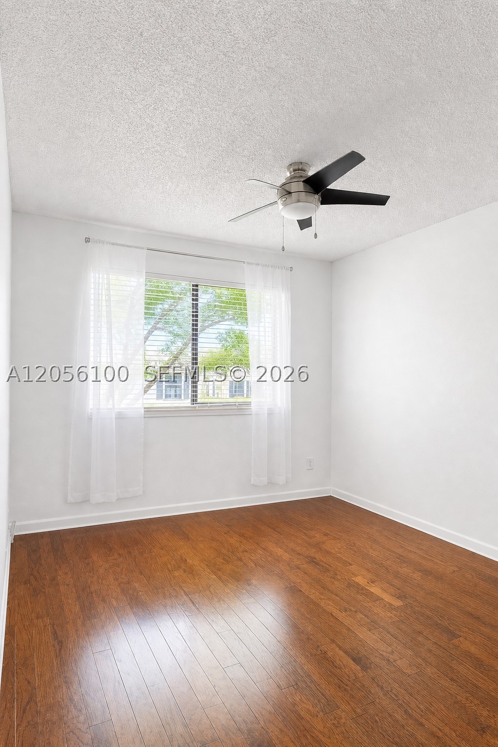 NOB HILL AT WELLEBY CONDO - Residential Lease