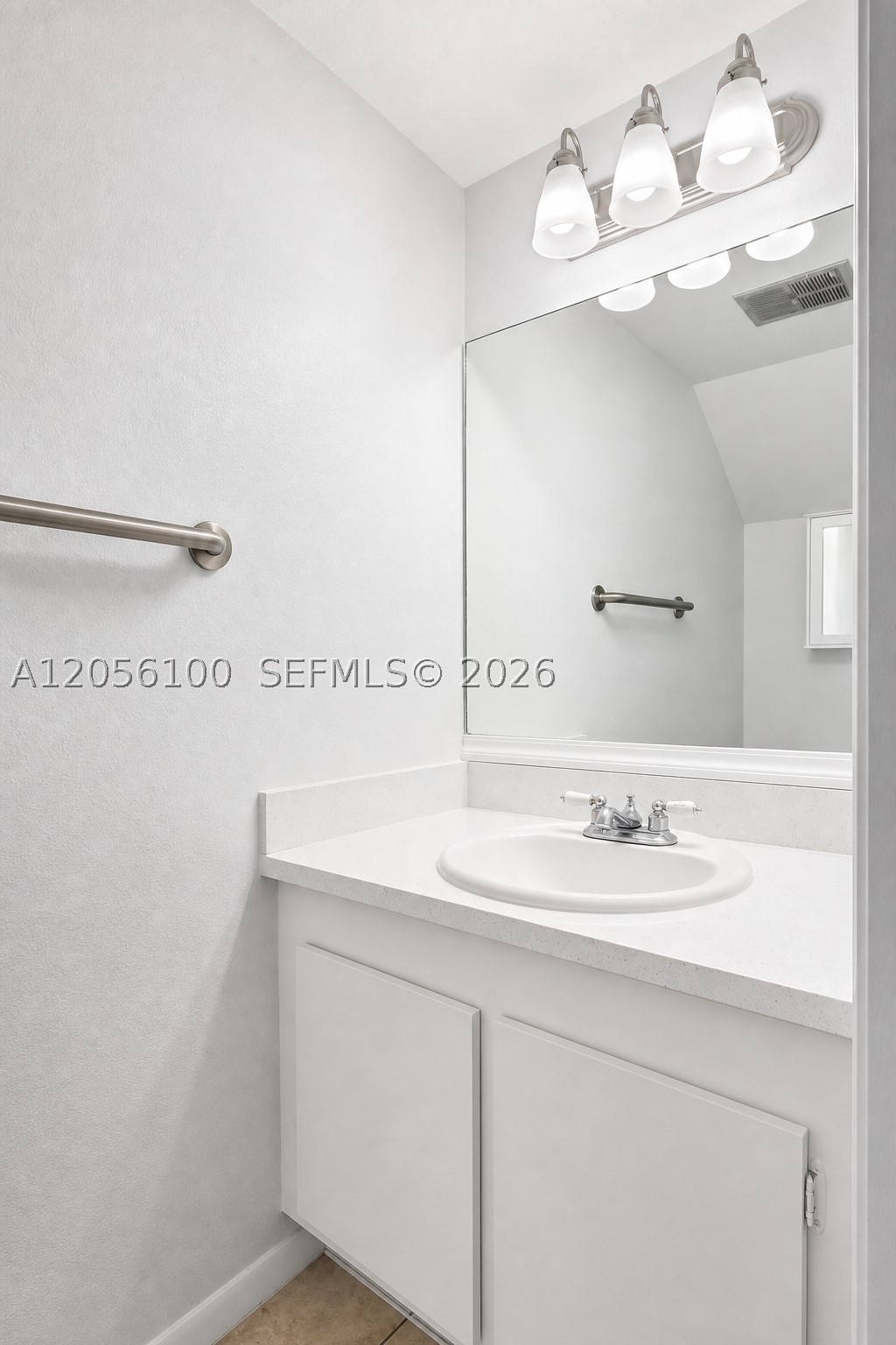 NOB HILL AT WELLEBY CONDO - Residential Lease