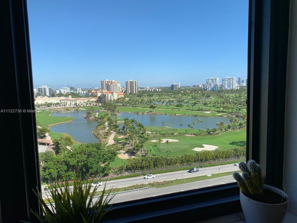 PARC CENTRAL AVENTURA SOU - Residential Lease