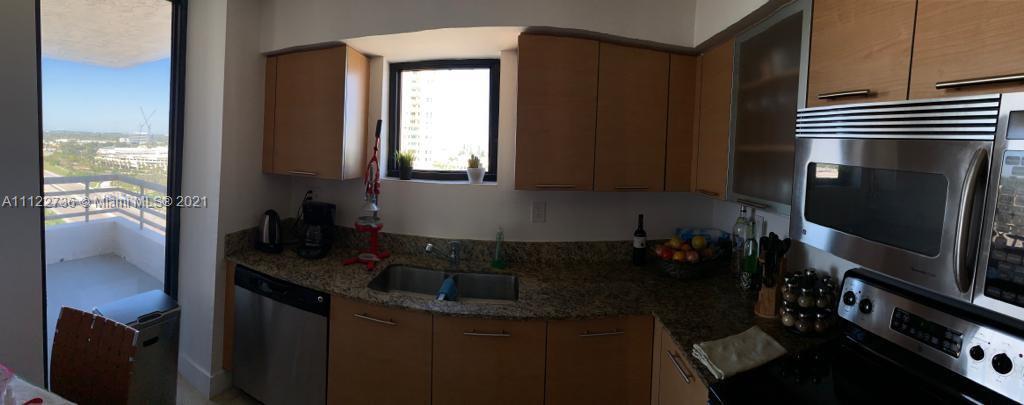 PARC CENTRAL AVENTURA SOU - Residential Lease