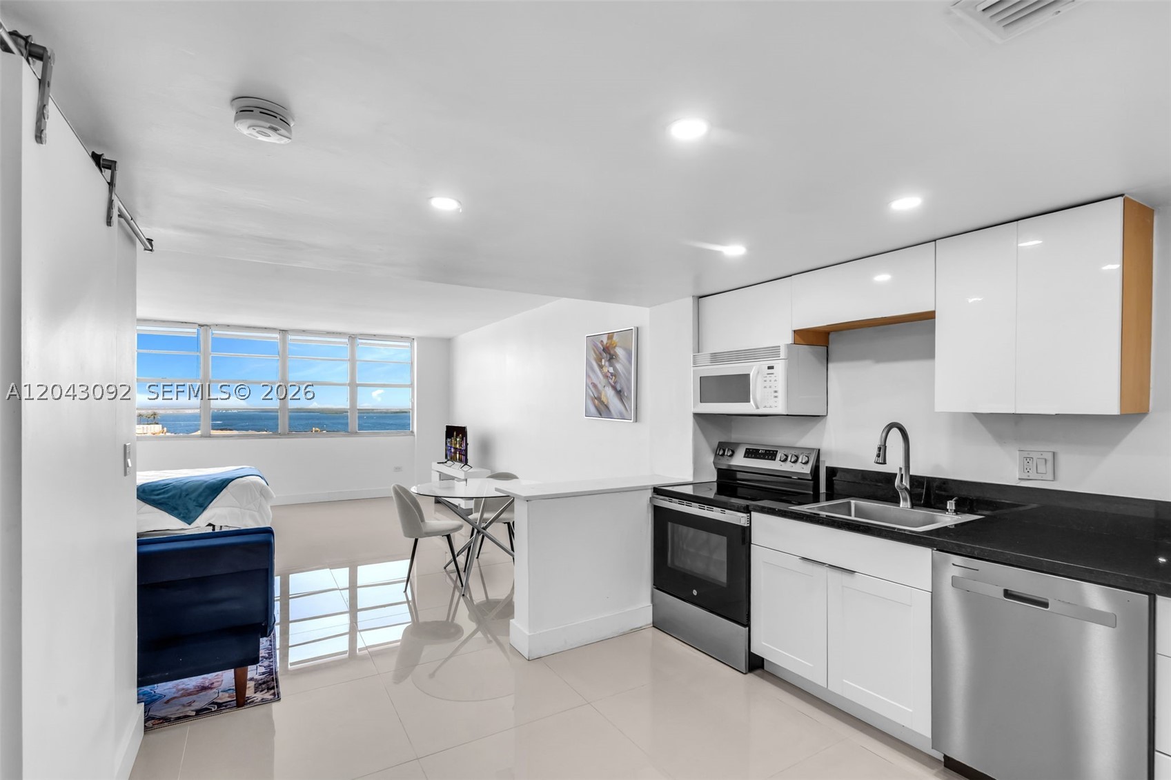 FOUR AMBASSADORS CONDO PH - Residential Lease