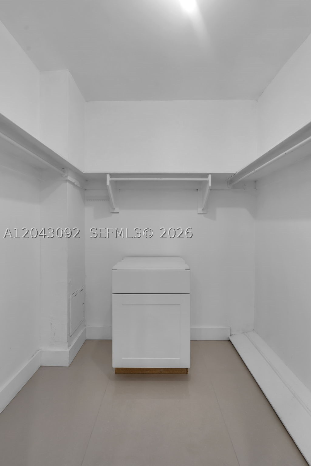 FOUR AMBASSADORS CONDO PH - Residential Lease
