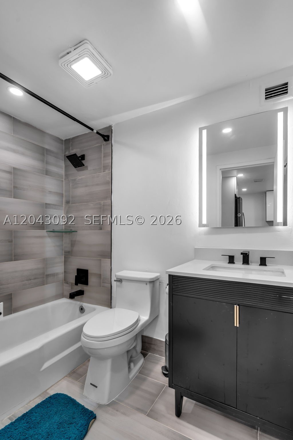 FOUR AMBASSADORS CONDO PH - Residential Lease